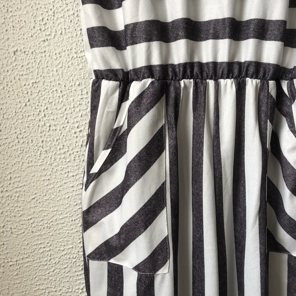 Gray & White Striped Long Pants Jumper Small - Picture 4 of 8